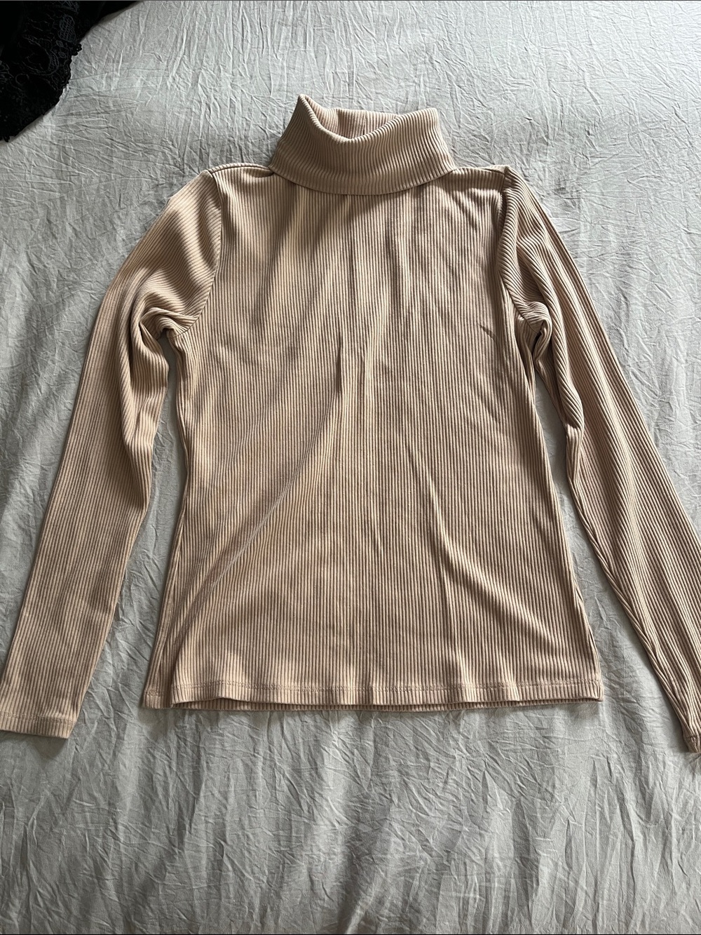 Old Navy Cream Ribbed Turtleneck Long Sleeve Top